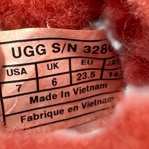 UGG Toddler Girls Red Shearling Lined Mid Calf Suede Booties with Bows Size 7 - Picture 6 of 6